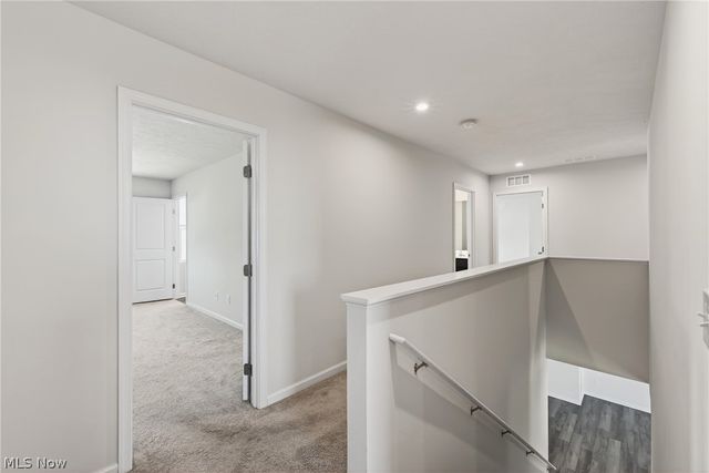 2457 Bishop Oval, Barberton, OH 44203