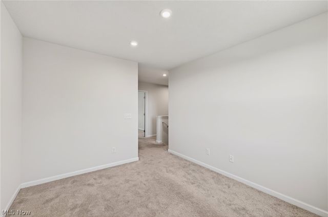 2457 Bishop Oval, Barberton, OH 44203