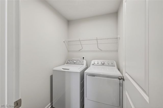 2457 Bishop Oval, Barberton, OH 44203