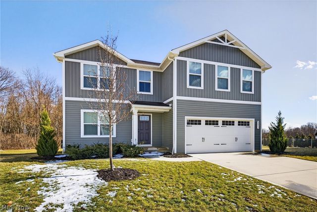 2457 Bishop Oval, Barberton, OH 44203