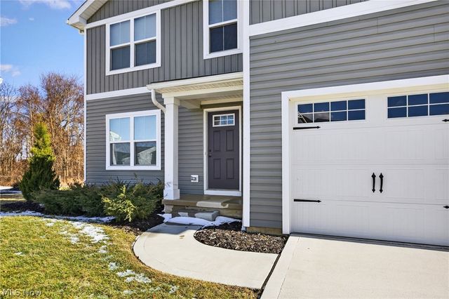 2457 Bishop Oval, Barberton, OH 44203