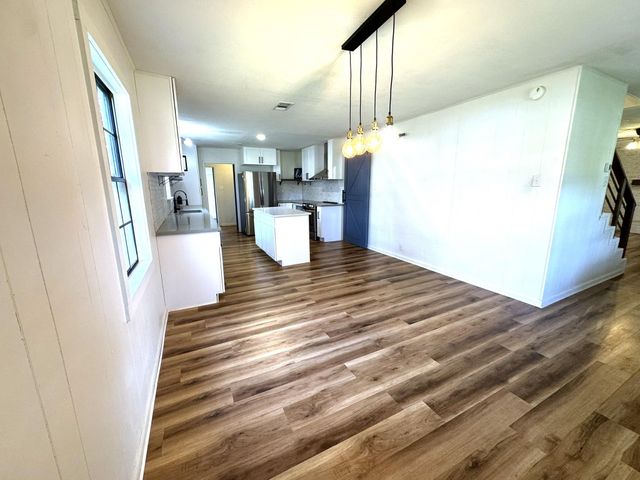 1207 Half Moon Drive, Wharton, TX 77488