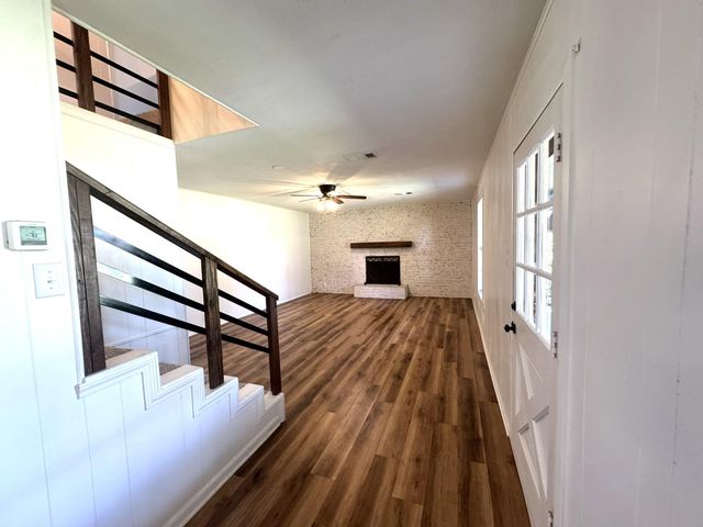 1207 Half Moon Drive, Wharton, TX 77488