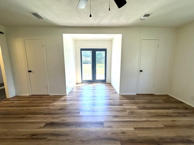 1207 Half Moon Drive, Wharton, TX 77488