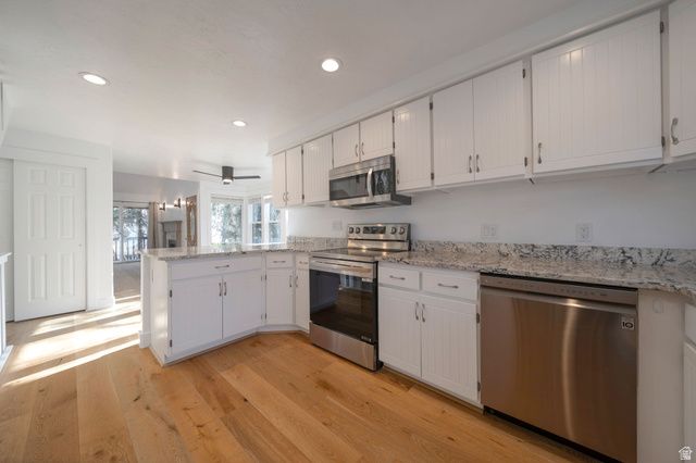 3656 E SUMMERHILL DR, Cottonwood Heights, UT 84121