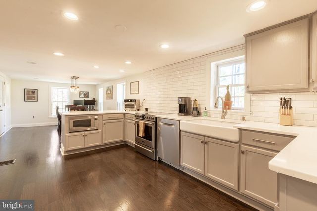 28 SEMINARY RD, Glenmoore, PA 19343