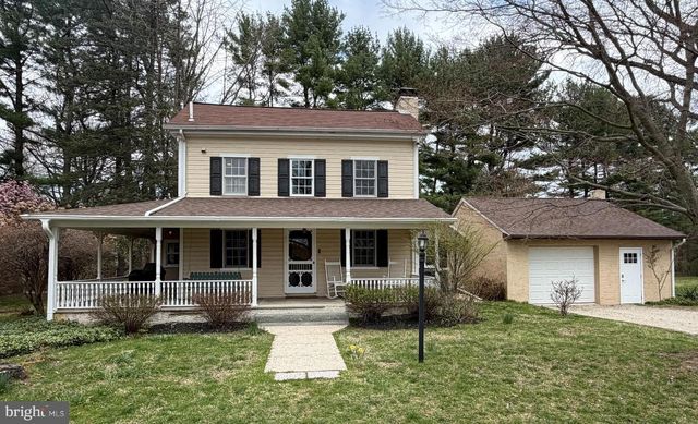 28 SEMINARY RD, Glenmoore, PA 19343