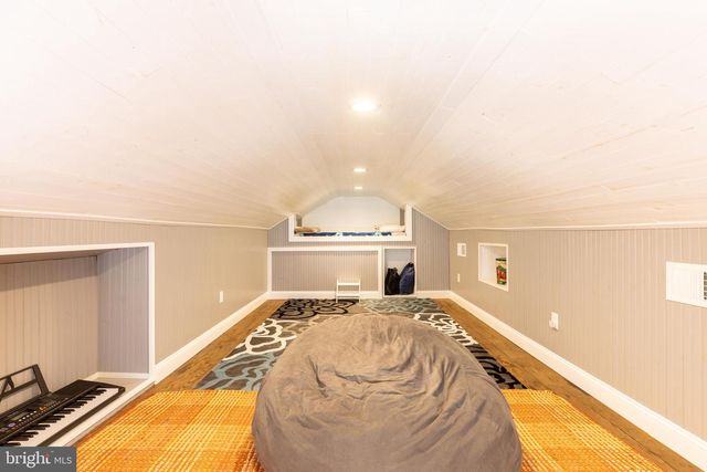 28 SEMINARY RD, Glenmoore, PA 19343