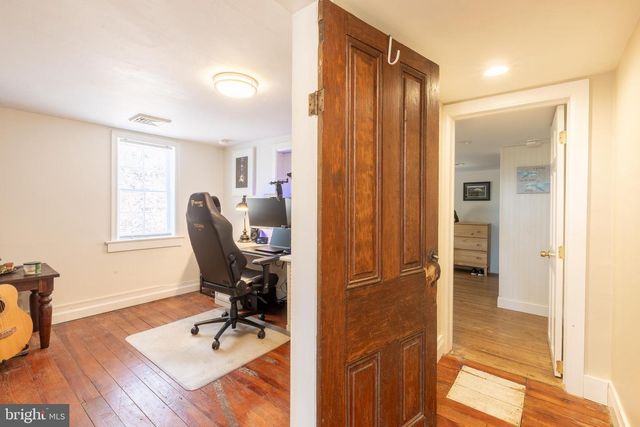28 SEMINARY RD, Glenmoore, PA 19343