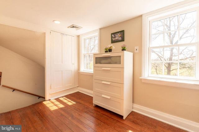 28 SEMINARY RD, Glenmoore, PA 19343