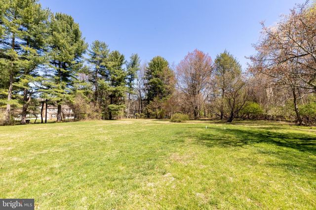 28 SEMINARY RD, Glenmoore, PA 19343