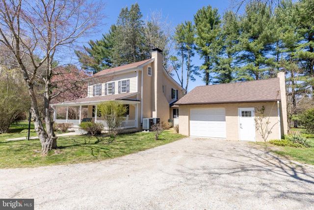 28 SEMINARY RD, Glenmoore, PA 19343