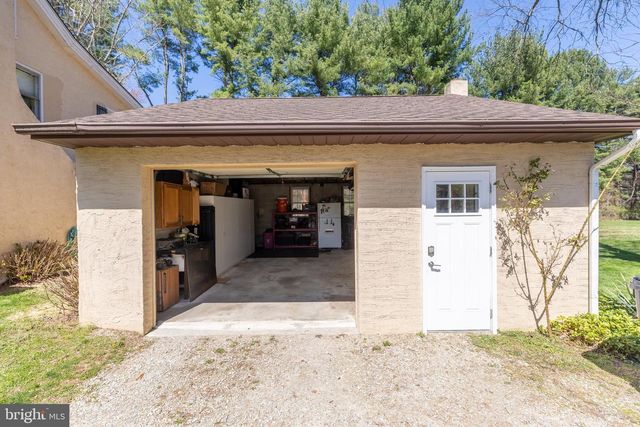28 SEMINARY RD, Glenmoore, PA 19343