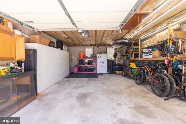 28 SEMINARY RD, Glenmoore, PA 19343