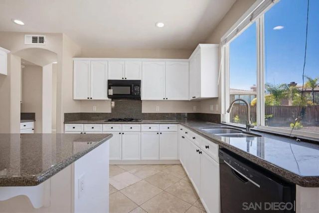23531 Hobart Ct, Murrieta, CA 92562