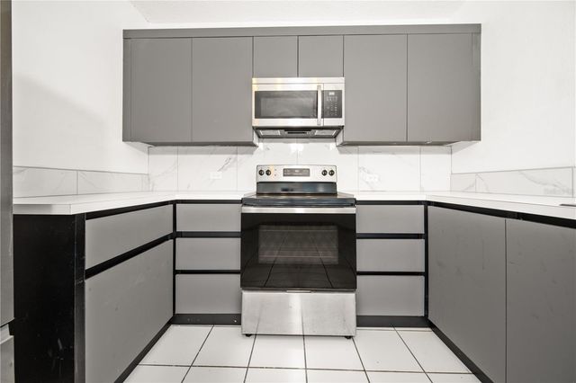 353 PRINCIPAL, Carolina, PR 00985