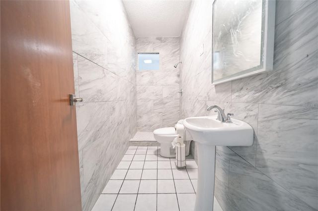 353 PRINCIPAL, Carolina, PR 00985