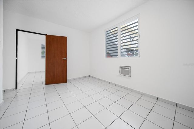 353 PRINCIPAL, Carolina, PR 00985