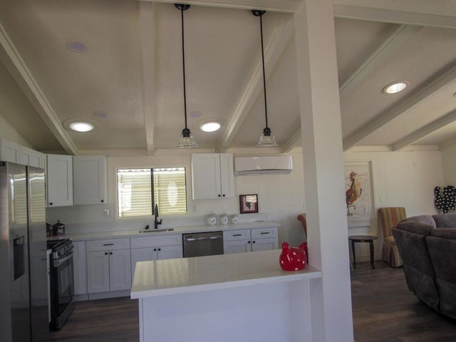 38520 Commons Valley Drive, Palm Desert, CA 92260