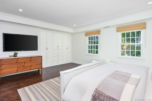 19 Georgian Lane, Darien, CT 06820