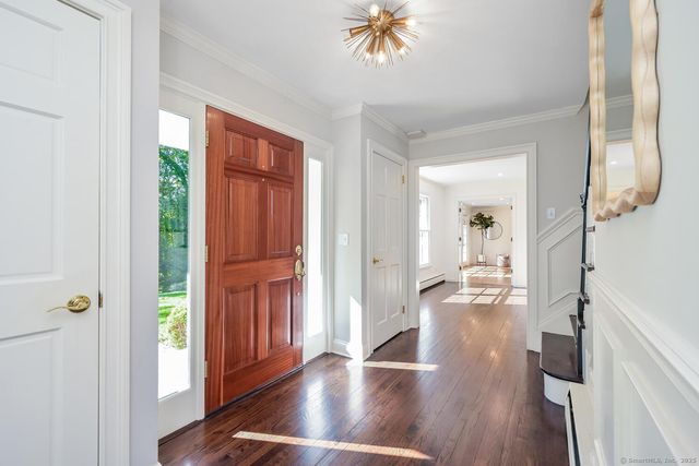 19 Georgian Lane, Darien, CT 06820