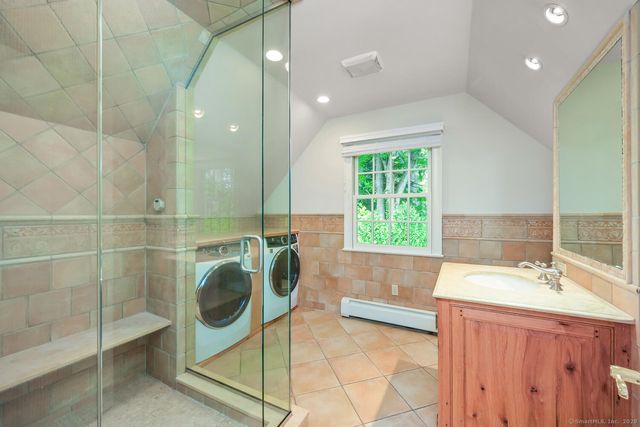 19 Georgian Lane, Darien, CT 06820