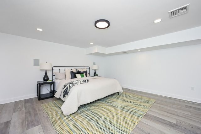 19 Georgian Lane, Darien, CT 06820