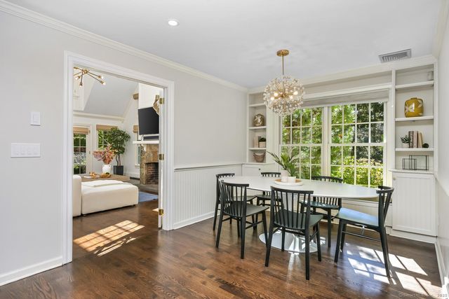 19 Georgian Lane, Darien, CT 06820