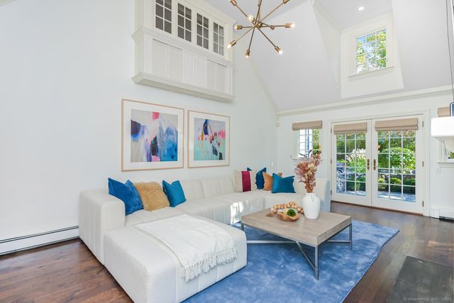 19 Georgian Lane, Darien, CT 06820