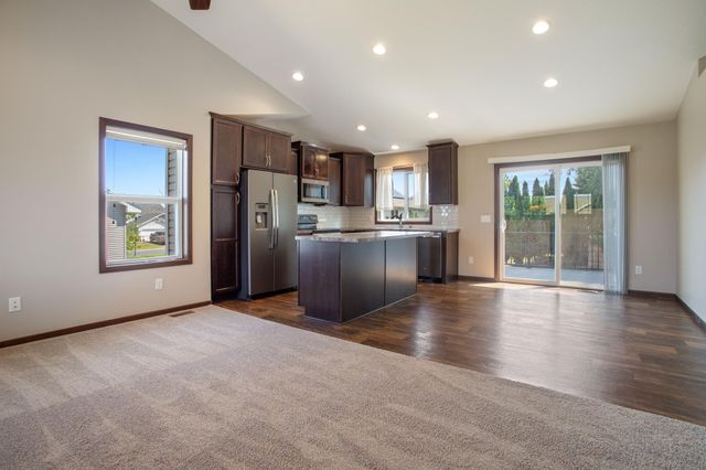 22424 Canova Court, Farmington, MN 55024