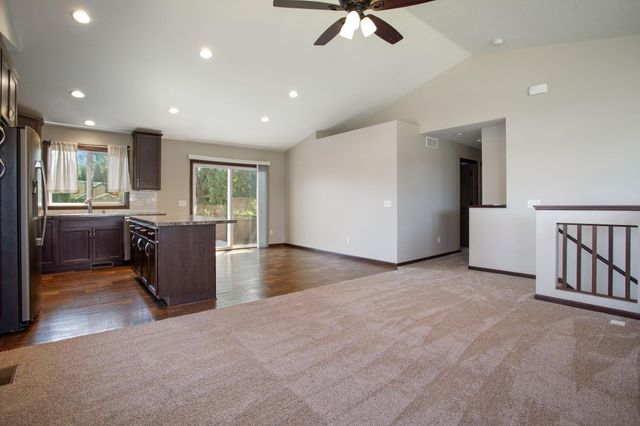 22424 Canova Court, Farmington, MN 55024