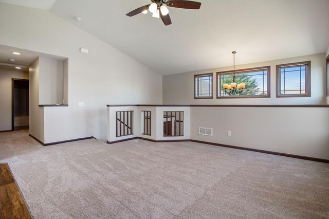22424 Canova Court, Farmington, MN 55024