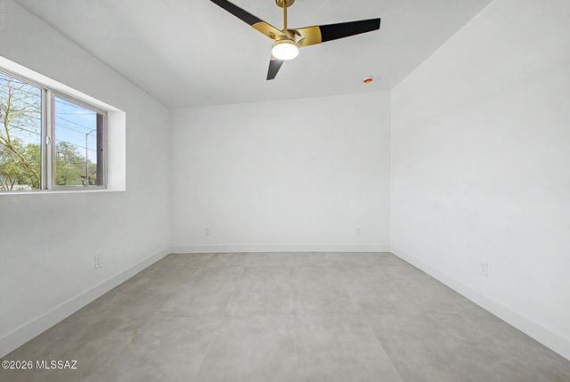 2625 N Fair Oaks Avenue, Tucson, AZ 85712