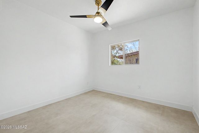 2625 N Fair Oaks Avenue, Tucson, AZ 85712
