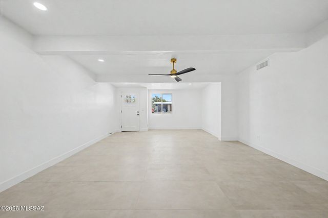 2625 N Fair Oaks Avenue, Tucson, AZ 85712