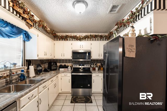 200 W Portside Circle, Mobile, AL 36695