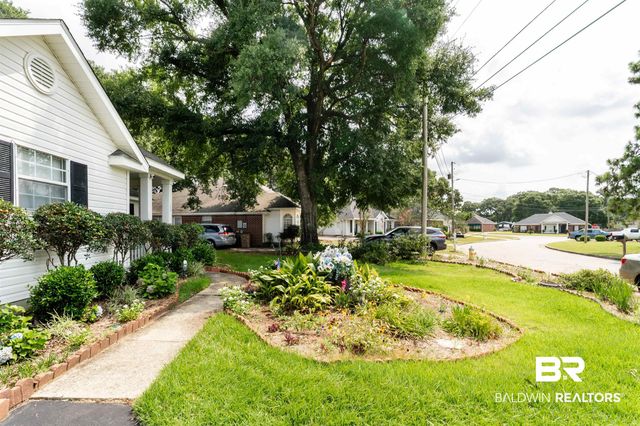 200 W Portside Circle, Mobile, AL 36695