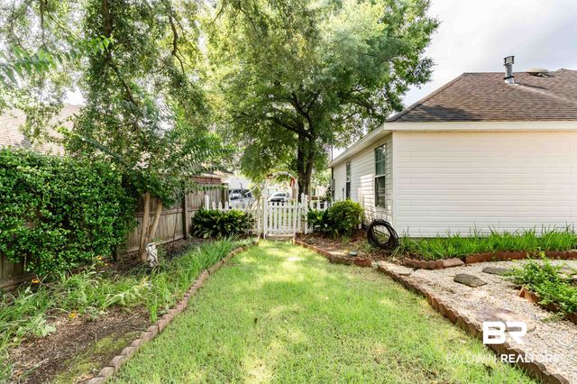 200 W Portside Circle, Mobile, AL 36695