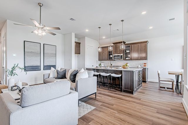 187 Peninsula Point Drive, Montgomery, TX 77356