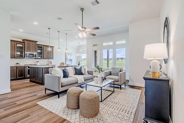 187 Peninsula Point Drive, Montgomery, TX 77356