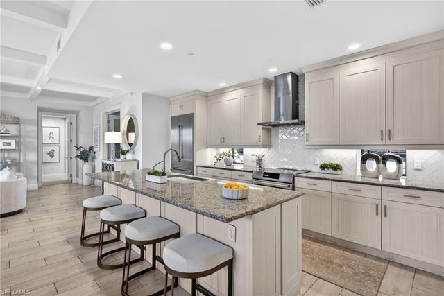 1030 3RD AVE S 210, Naples, FL 34102