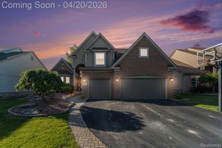 7590 Acorn Hill Court, West Bloomfield Charter Township, MI 48323