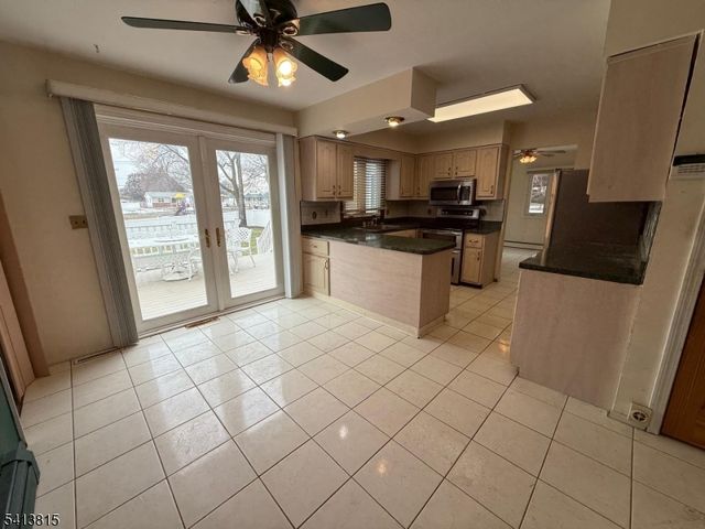 35 Thompson Ave, Woodbridge Twp., NJ 08863