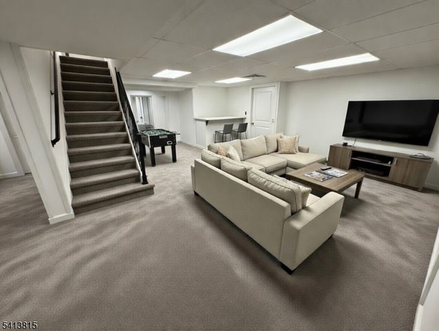 35 Thompson Ave, Woodbridge Twp., NJ 08863