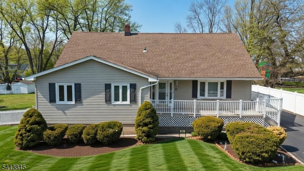 35 Thompson Ave, Woodbridge Twp., NJ 08863