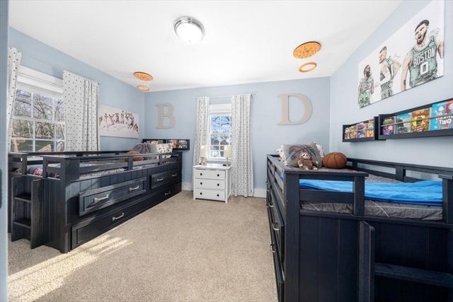 38 Smith Rd, Hingham, MA 02043