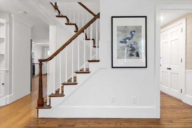 38 Smith Rd, Hingham, MA 02043