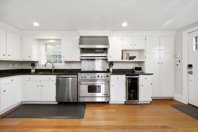 38 Smith Rd, Hingham, MA 02043