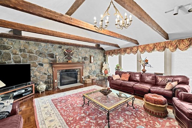443 Chestnut, Newton, MA 02468