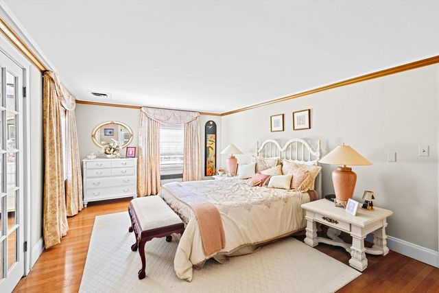 443 Chestnut, Newton, MA 02468
